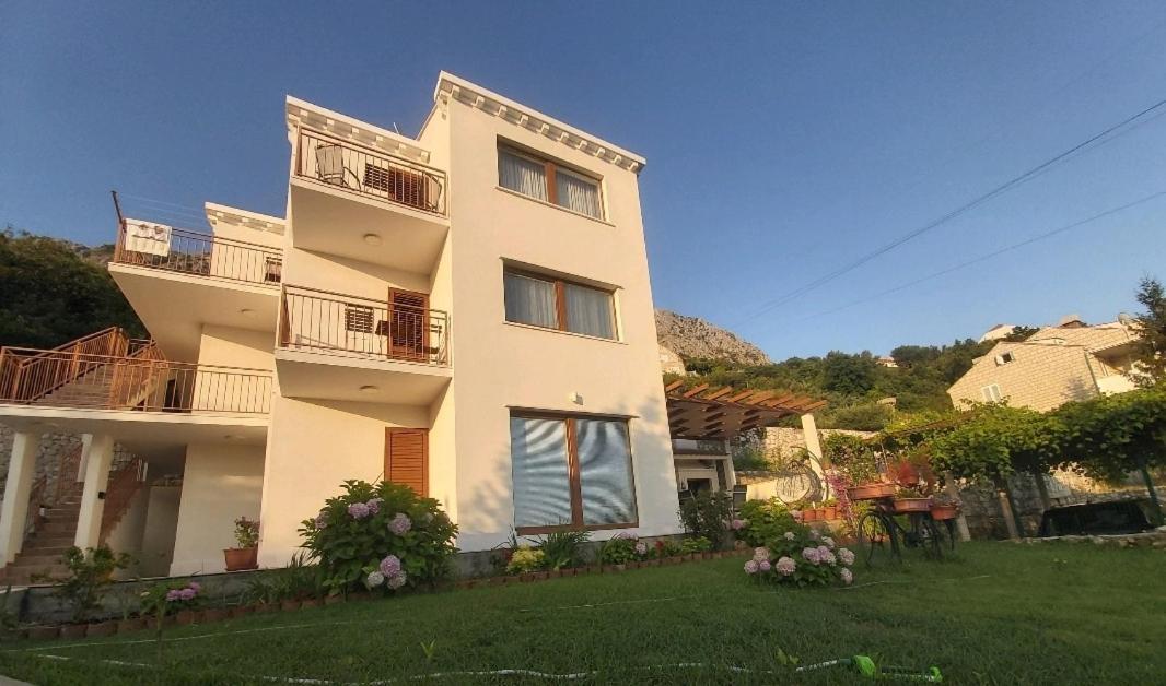 Villa Pergola-Apartment Toni Млини Екстер'єр фото