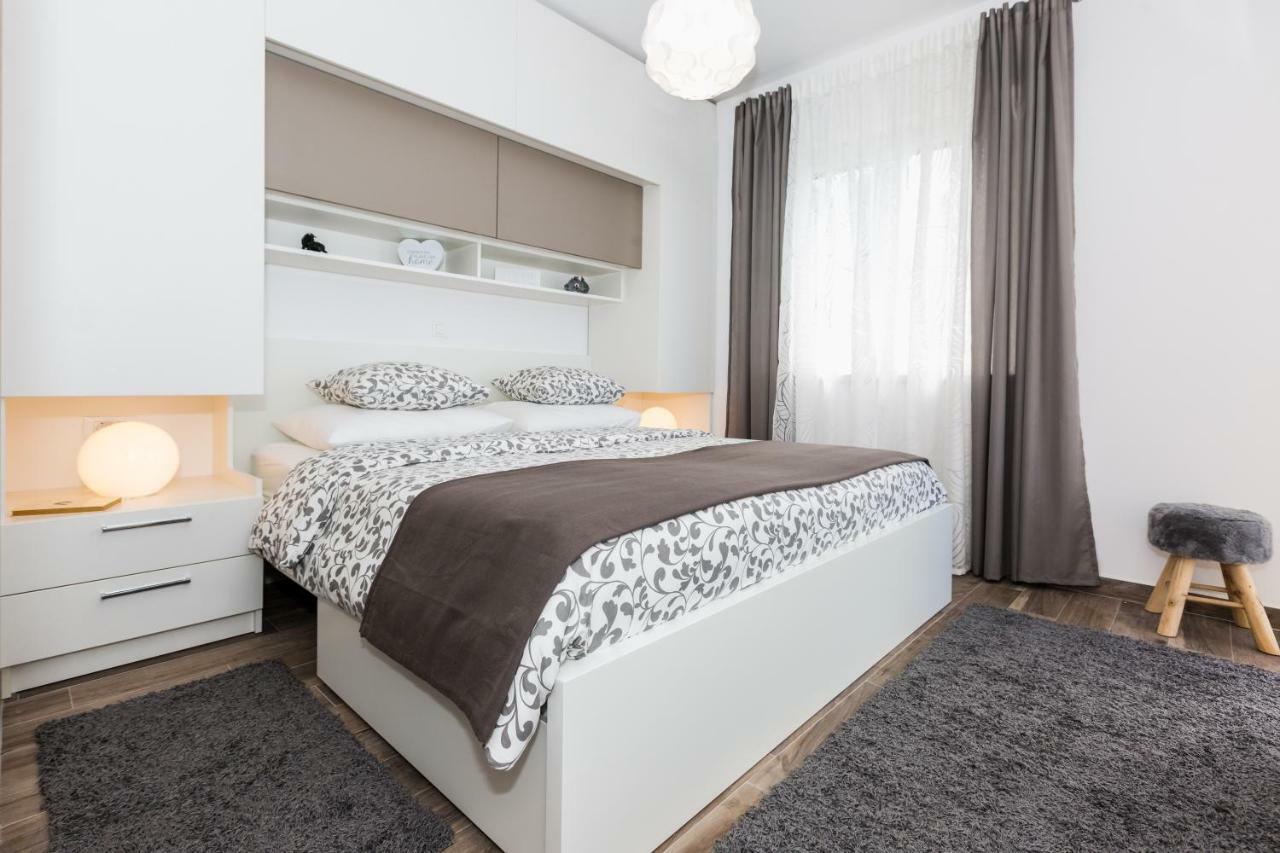 Villa Pergola-Apartment Toni Млини Екстер'єр фото